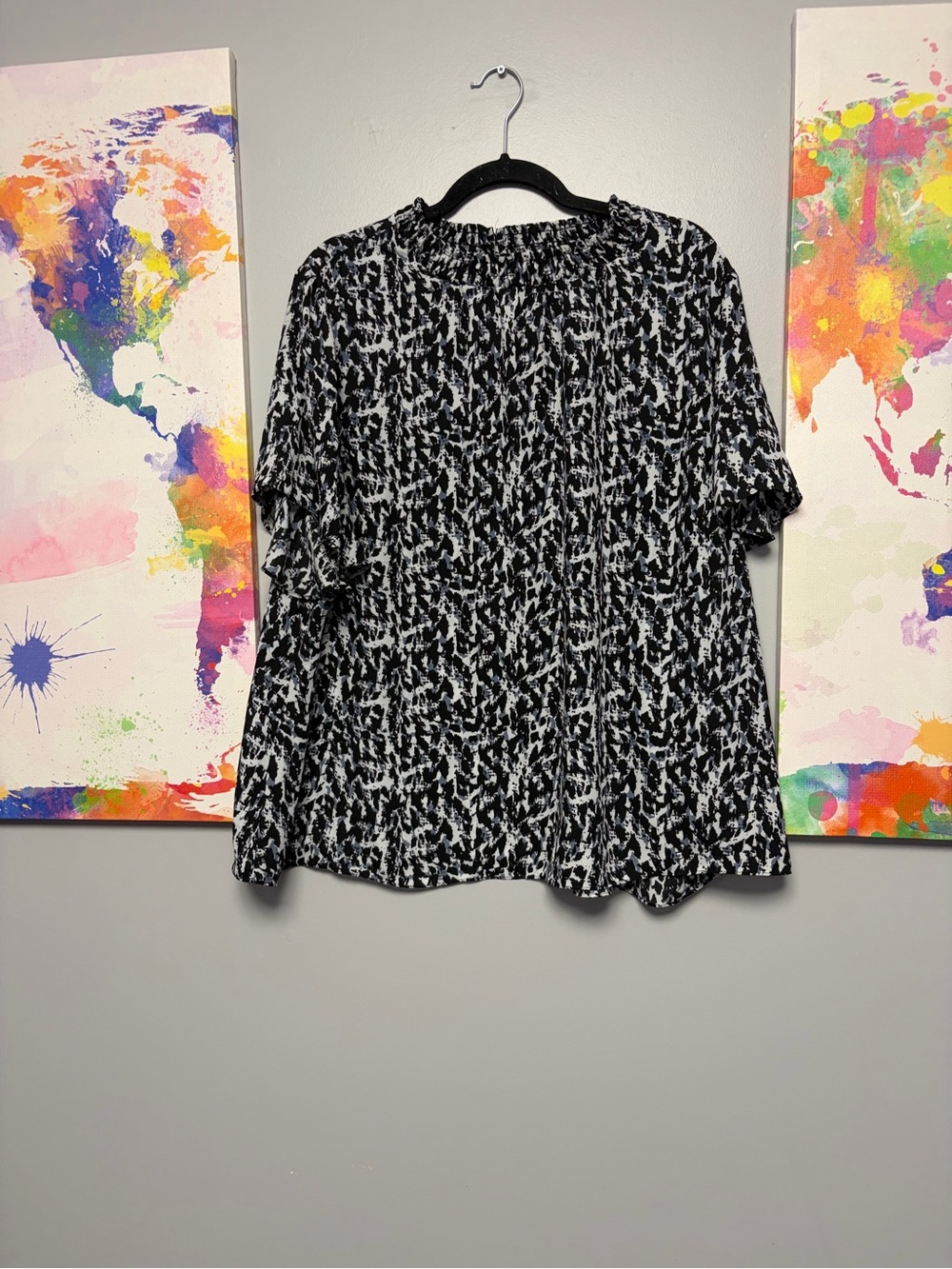 Penningtons Black, Blue & White Printed Blouse